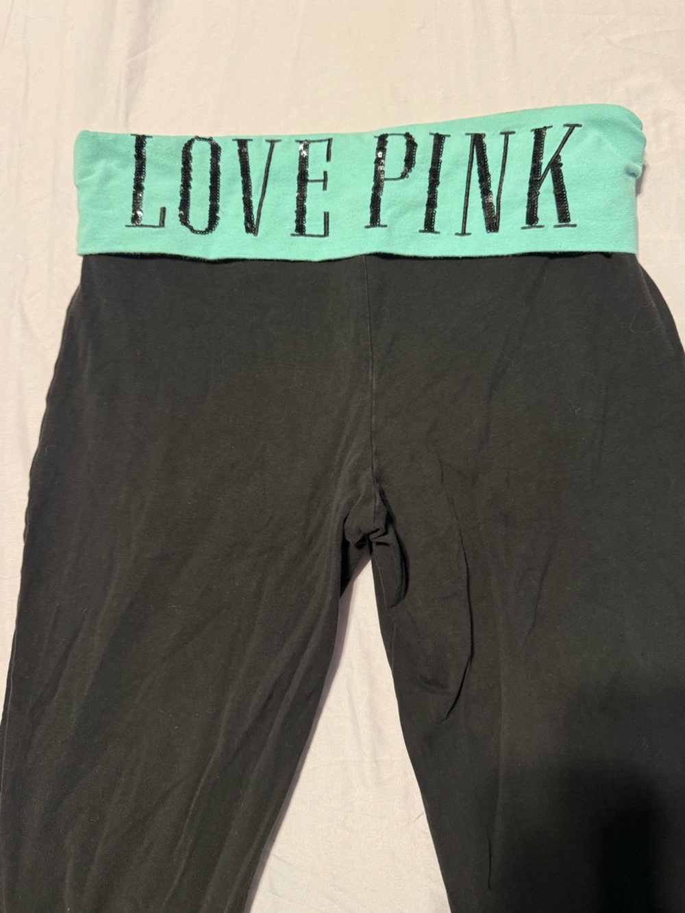 THROWBACK 2013 PINK VS OG Yoga Foldover Pants in 2010s Mint Green Medium Short